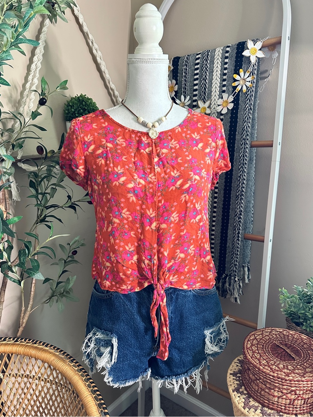 Natural Life Floral Tie Front Lightweight Boho Top Size S